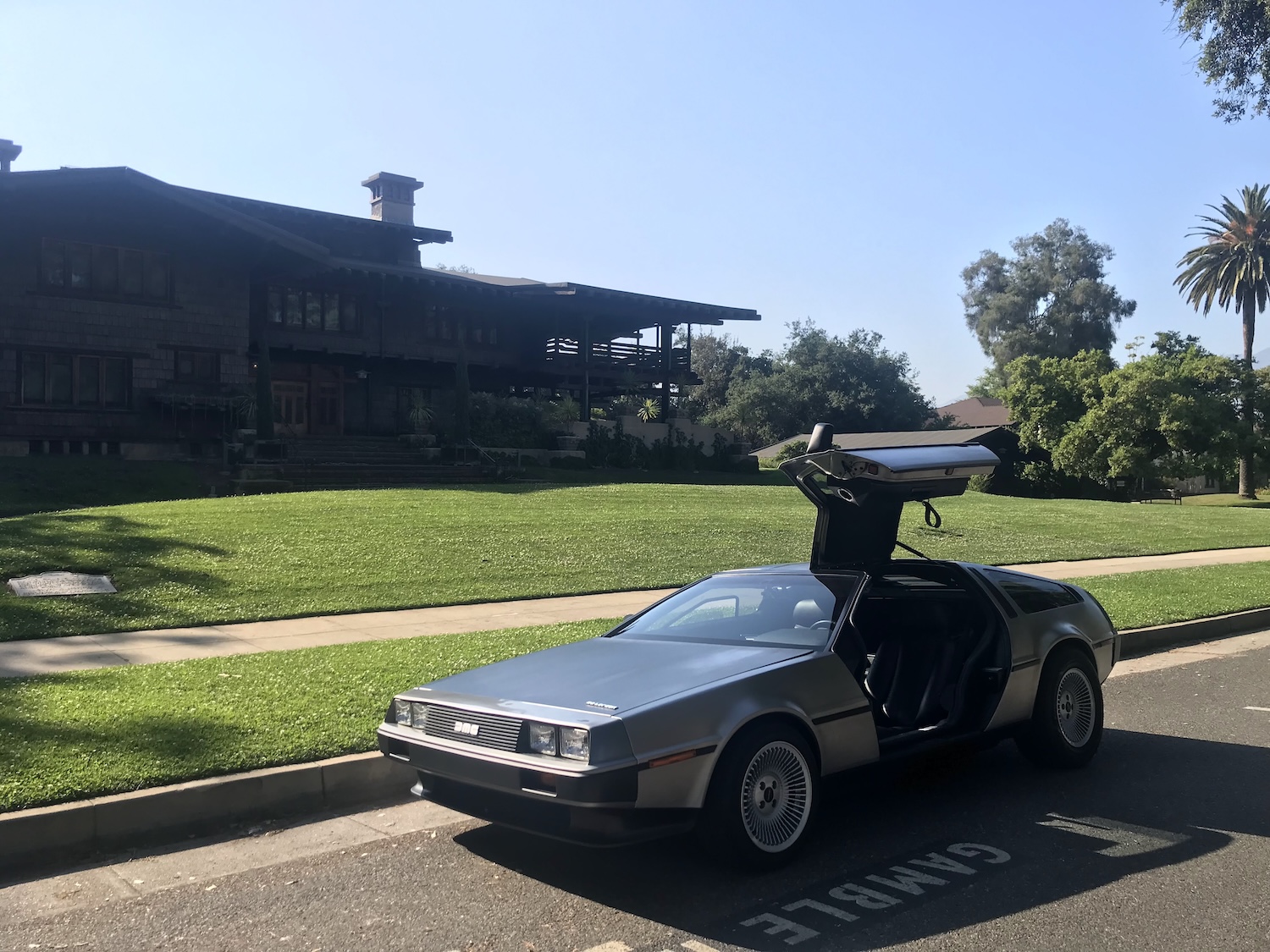 ロサンゼルスバックトゥザフューチャー現地格安オプショナルツアー01