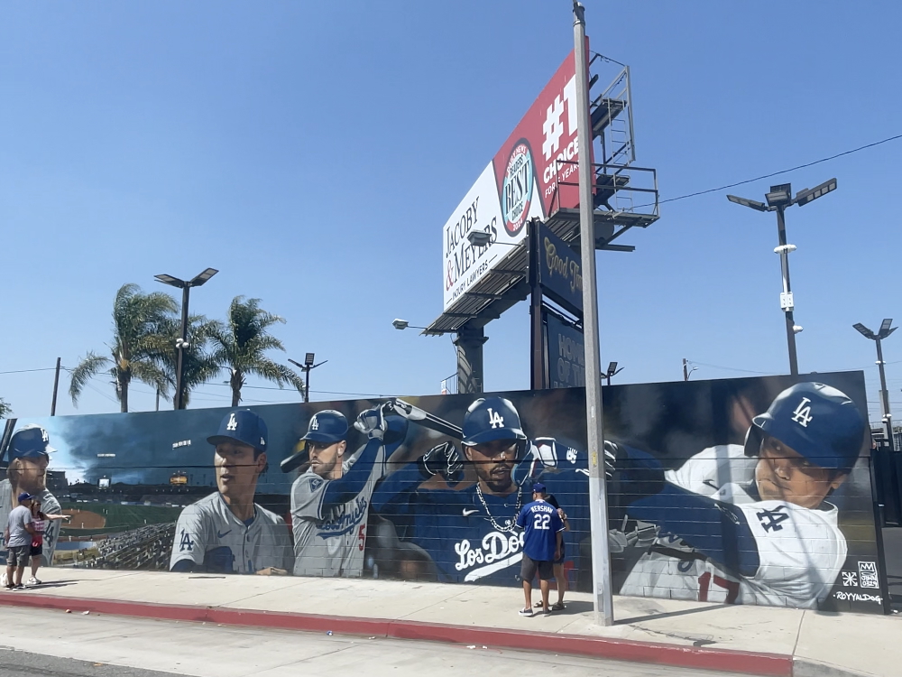 ハリウッドからドジャースタジアム球場への送迎・日本語ガイド15