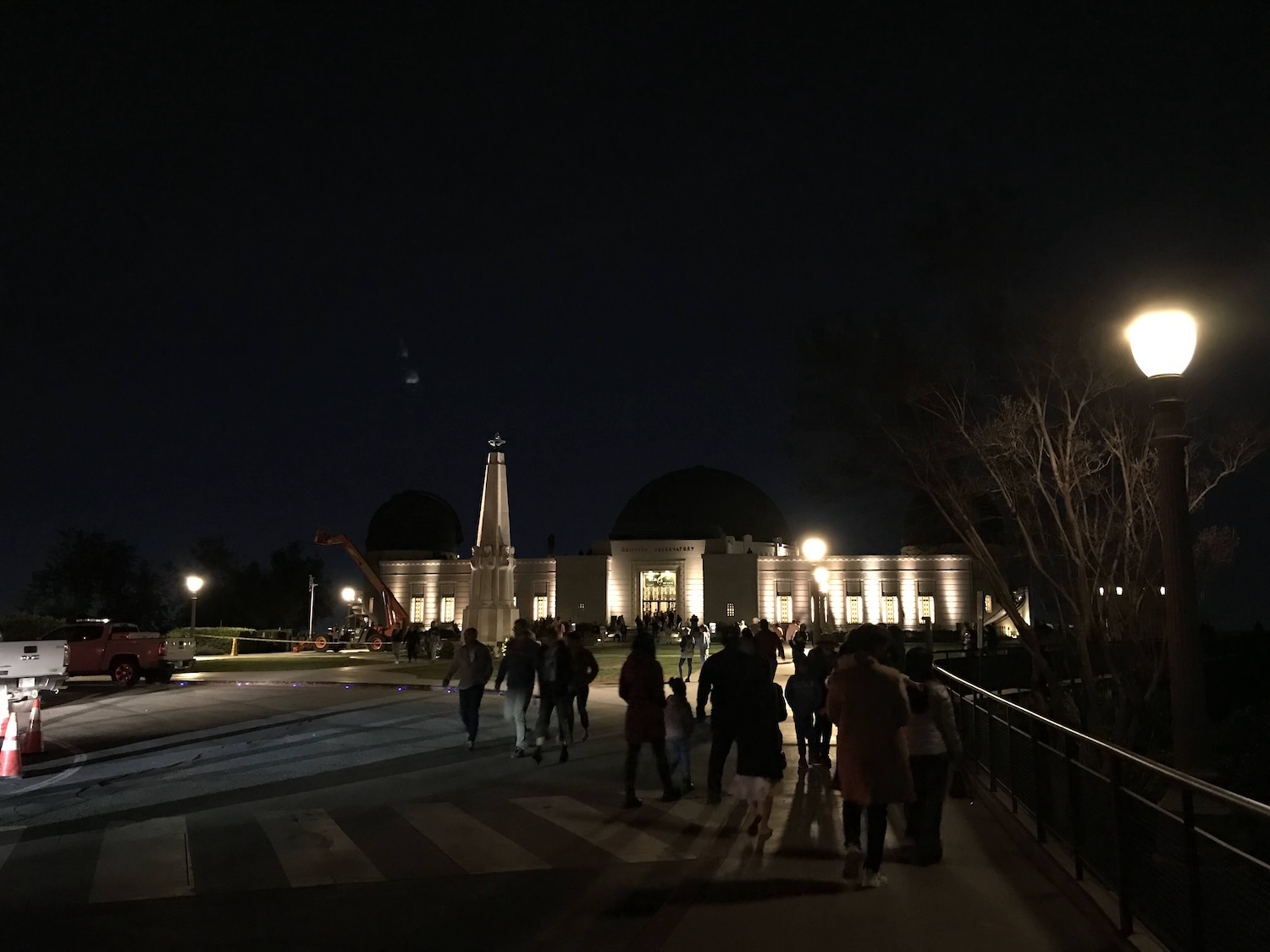 ロサンゼルスグリフィス天文台の夜景ツアー04