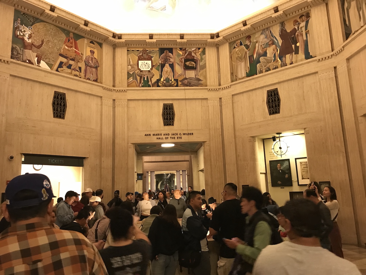 ロサンゼルスグリフィス天文台の夜景ツアー08